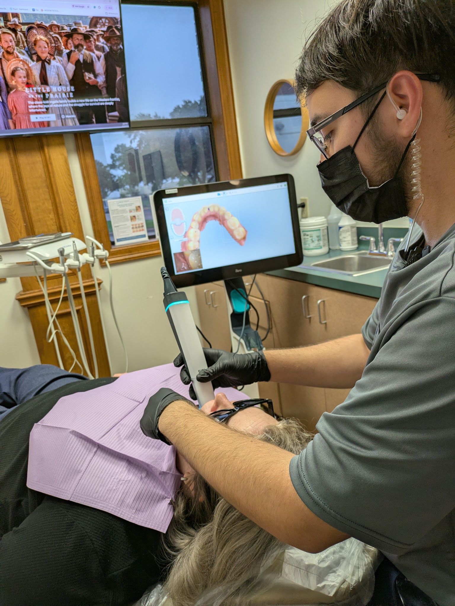 A digital impression on screen in the treatment room